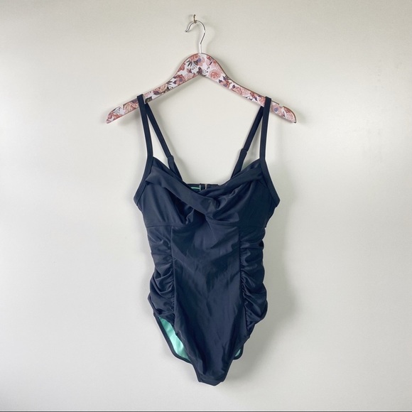 ATHLETA Black Twister Swimsuit! One Piece 36 B/C - Picture 2 of 13